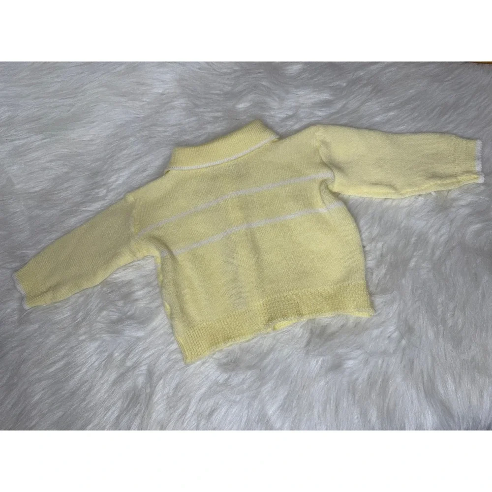 1980's Baby Yellow Knit Cardigan Sweater Teddy Bear Size Newborn to 9 Months‎